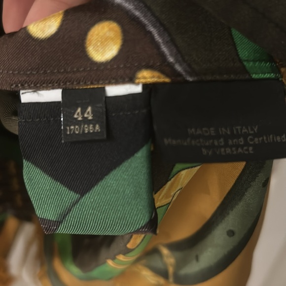 Versace NWOT 100% Silk Chain harness and Greek key Button Down Blouse - Picture 5 of 5